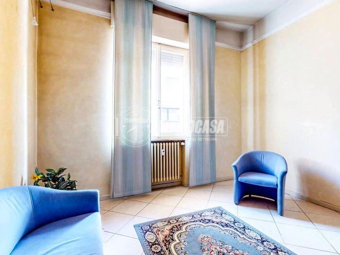 Appartamento quadrilocale in vendita in Viale Piave, Centro, Mantova
