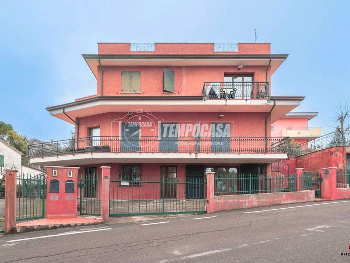 Appartamento con 5 locali in vendita in Via della Grotta, Centro, Coriano