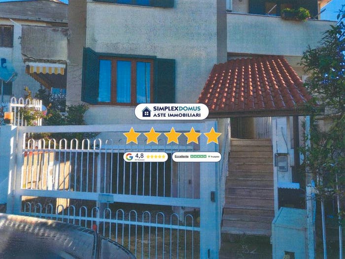 Appartamento quadrilocale in vendita in Viale dei Tigli, San Mango Piemonte