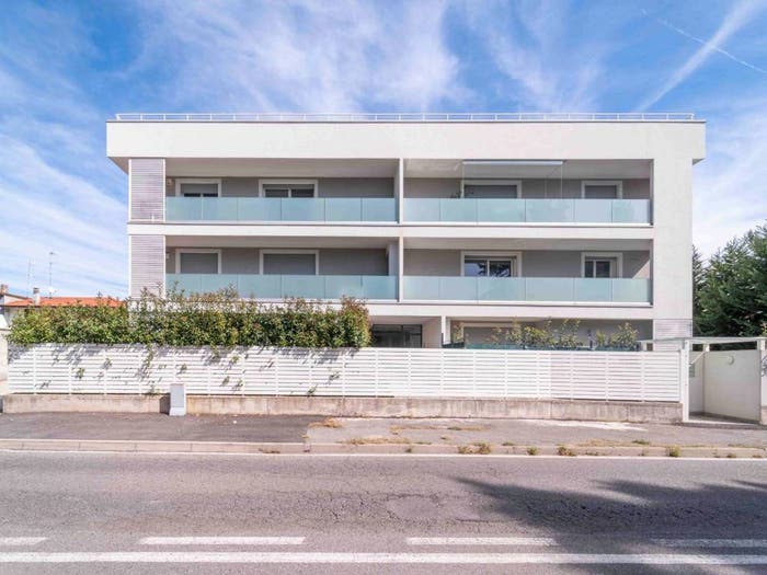 Appartamento trilocale in vendita in Via Ludovico Ariosto, Centro, Lainate