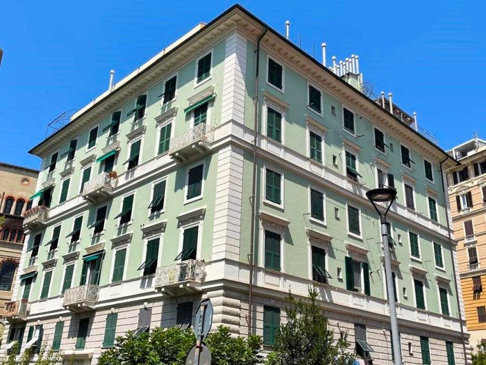 Appartamento quadrilocale in vendita in Viale Aspromonte, Carignano, Genova