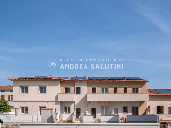 Appartamento trilocale in vendita in Via Nicolta, Centro, Cascina