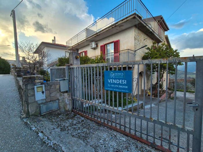 Appartamento trilocale in vendita in Via San Biase, Cicerale