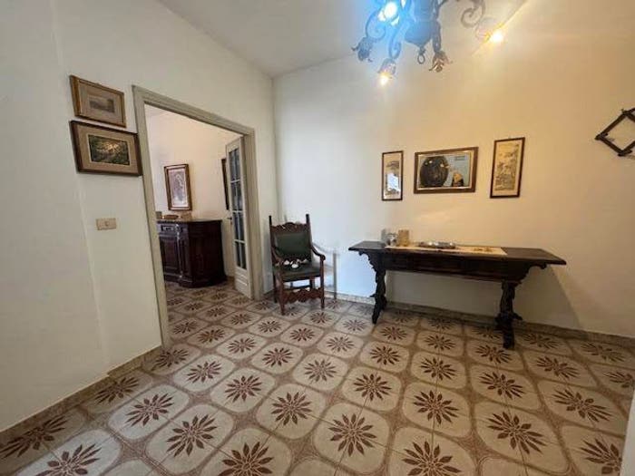 Appartamento quadrilocale in vendita in Avenza, Carrara