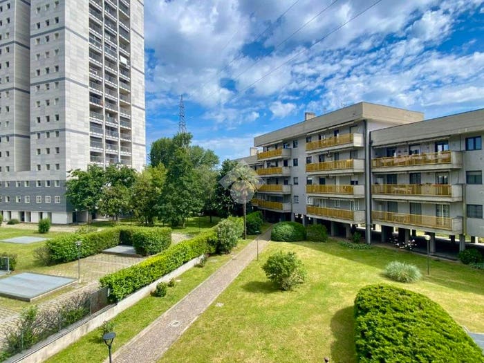Appartamento trilocale in vendita in Via Benozzo Gozzoli, Bisceglie, Milano