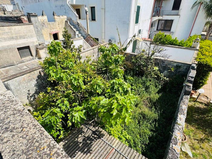 Casa trilocale in vendita in Via Andrioli, Lequile