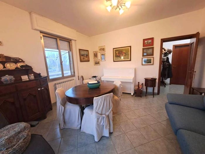Casa trilocale in vendita in Via Vincenzo Bellini, Ronchi Poveromo, Massa