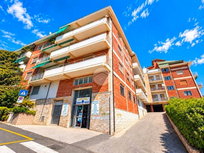 Appartamento con 5 locali in vendita in Via Don Luigi Sturzo, Centro, Teramo