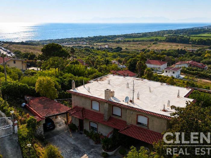 Casa con 6 locali in vendita in Via Volturno, Streppina, Agropoli