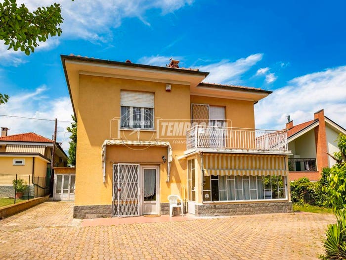 Casa con 6 locali in vendita in Via Roaschia, Roaschia, Chieri