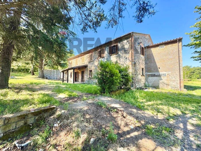 Casa con 6 locali in vendita in Castel Giorgio
