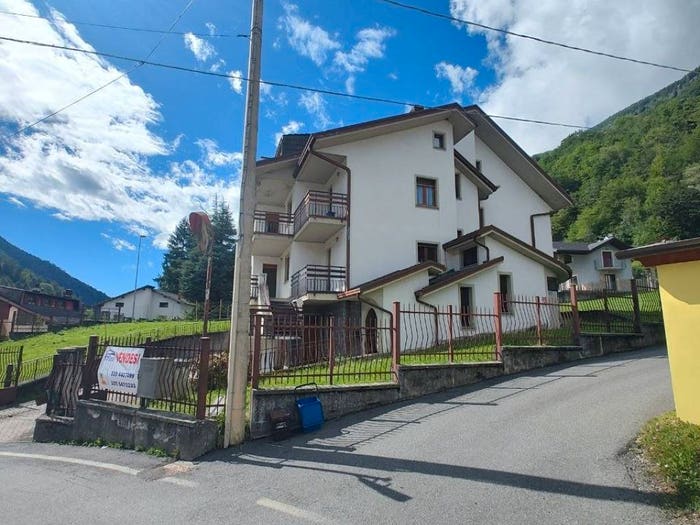 Casa con 6 locali in vendita in Aprica
