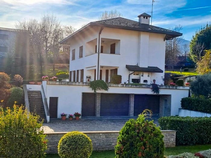 Casa con 6 locali in vendita in Sagnino, Como