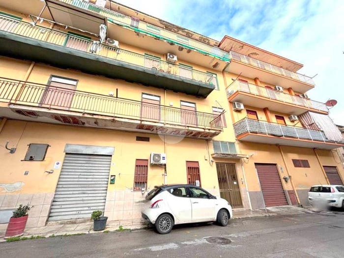 Appartamento quadrilocale in vendita in VIA PAOLO CAGGIO, Noce, Palermo