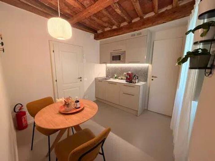 Appartamento trilocale in vendita in Via San Giorgio, Piazza Napoleone San Michele, Lucca