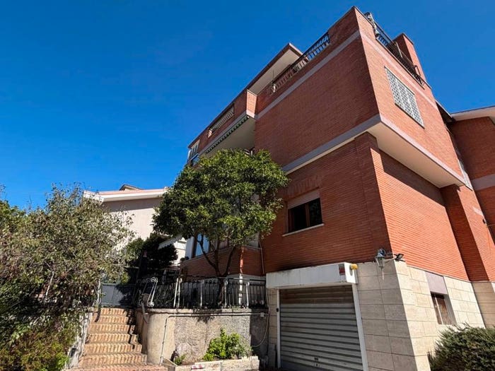 Appartamento con 5 locali in vendita in via Antonio Gramsci, Santa Maria delle Mole, Marino