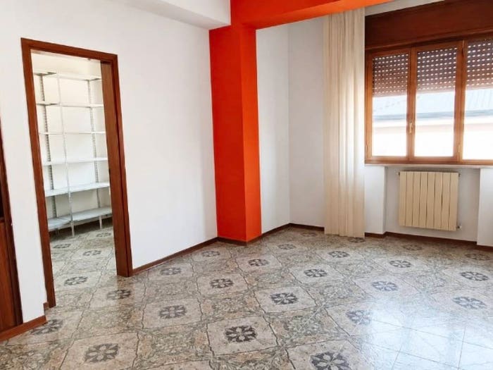 Appartamento con 5 locali in vendita in Piazza Giacomo Matteotti, Centro, Capo d'Orlando