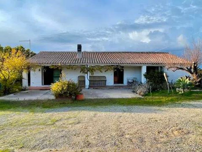 Casa con 6 locali in vendita in Località La Mendula, Santa Teresina, Arzachena