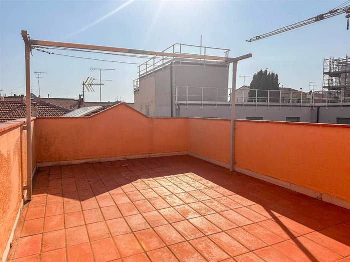Appartamento con 6 locali in vendita in Cecina Centro, Cecina
