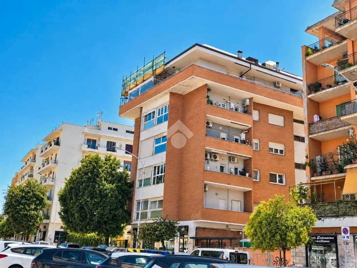Appartamento bilocale in vendita in Via tuscolana, Quadraro, Roma