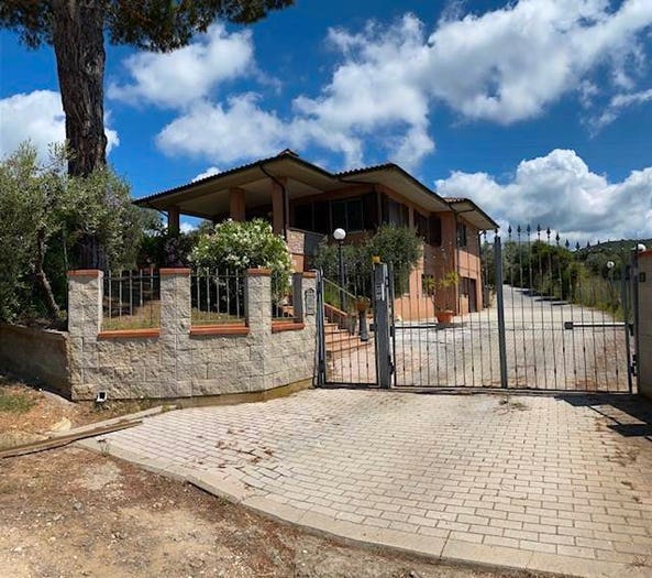 Casa con 5 locali in vendita in Area Rurale Poggio Tre Cancelli, Follonica