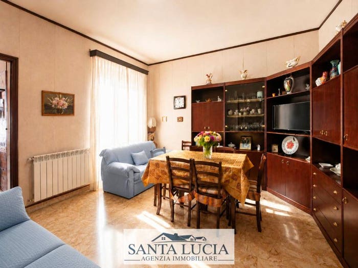 Appartamento con 6 locali in vendita in Via Arcivescovo Romero, Canicattì