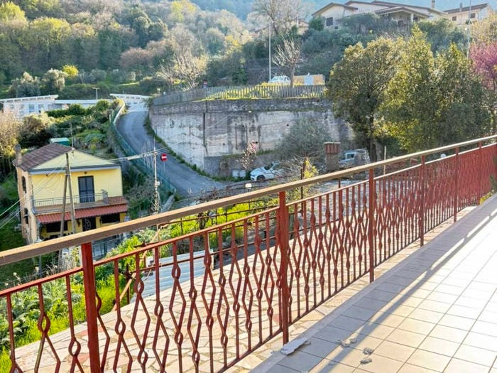 Appartamento quadrilocale in vendita in Via Le Caduti sul Lavoro, Sgurgola