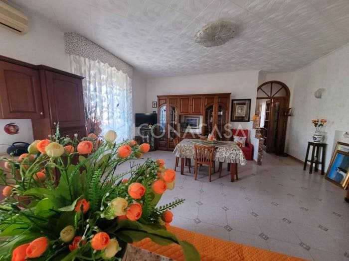 Appartamento quadrilocale in vendita in Via Dante Alighieri, Centro, Vieste