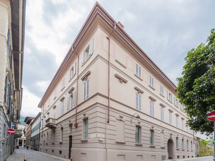Appartamento bilocale in vendita in Via Alessandro Volta, Centro Storico, Como