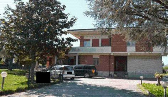 Appartamento con 6 locali in vendita in Viale del Popolo, Madonna Campagna, Bastia Umbra