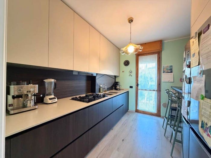 Appartamento quadrilocale in vendita in Via Marzabotto, Desenzanino, Desenzano del Garda