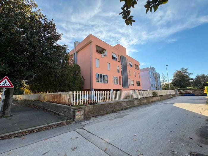 Appartamento quadrilocale in vendita in Via Aldo Moro, Centro, Aprilia