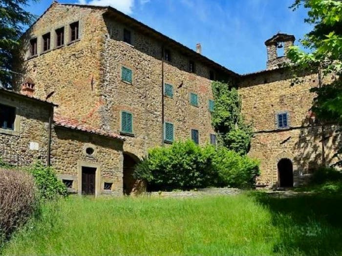 Casa con 6 locali in vendita in via il Castello, Centro, Chitignano