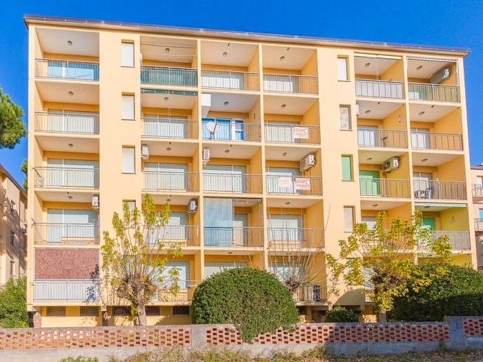 Appartamento trilocale in vendita in Via Ippolito Nievo, Lido degli Estensi, Comacchio