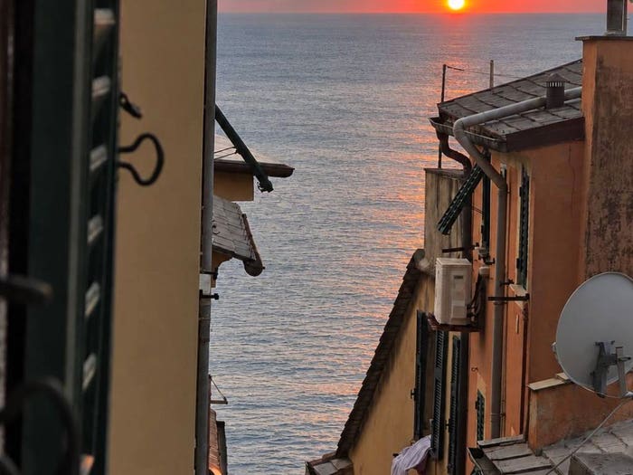Appartamento trilocale in vendita in Vico Sinope, Pegli, Genova