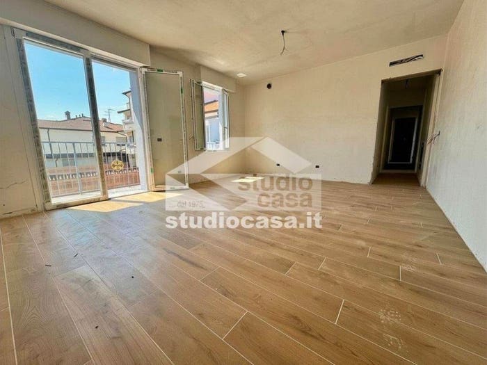 Appartamento trilocale in vendita in Via XXV Maggio, Centro, Caravaggio