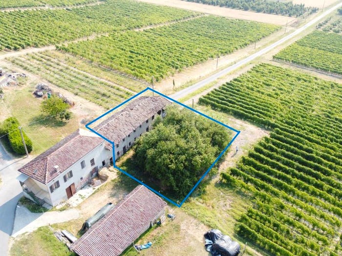 Casa con 5 locali in vendita in Regione Chierina, San Marzano Oliveto
