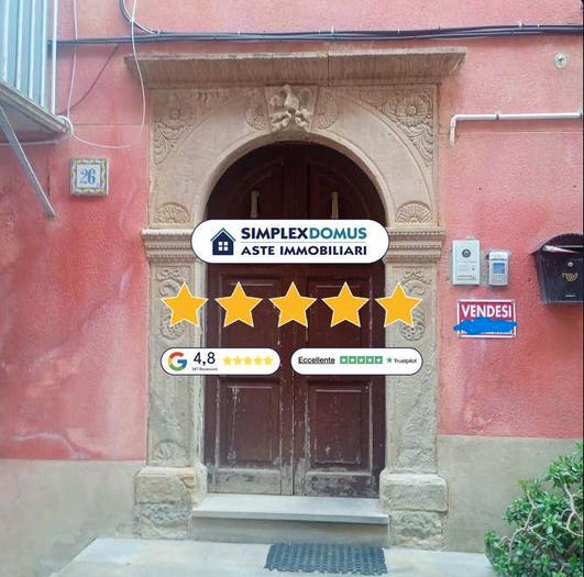 Appartamento trilocale in vendita in Via Ciro Menotti, Santo Stefano di Camastra
