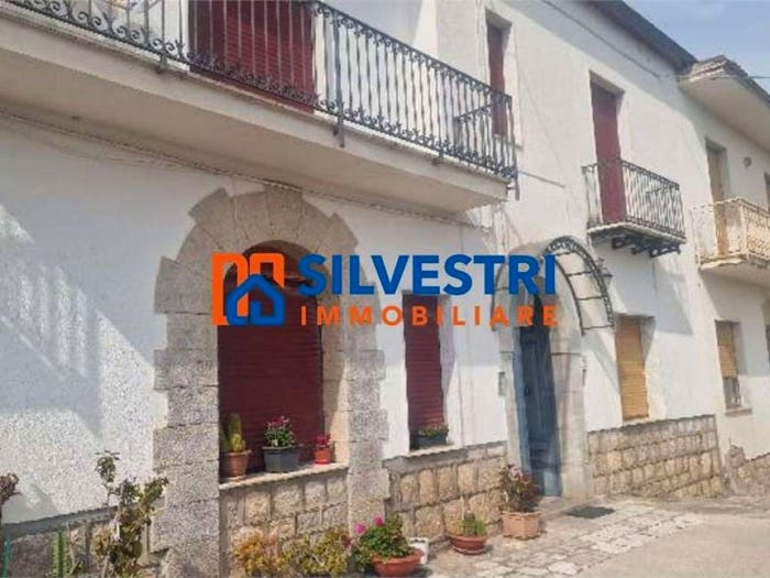 Casa con 6 locali in vendita in Via Provinciale, Centro, Vitulano