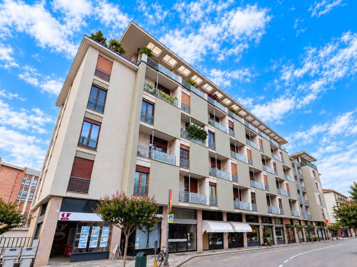 Appartamento con 6 locali in vendita in Corso Piave, Borgo Piave Corso Europa Zona Ferrero, Alba