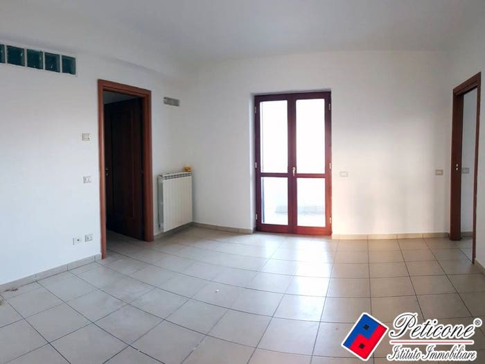 Appartamento con 5 locali in vendita in Via Madonna delle Grazie, Centro, Fondi