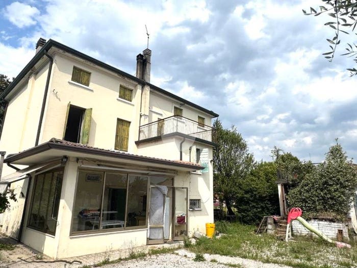 Casa con 6 locali in vendita in Via R Franchetti, Frescada, Preganziol