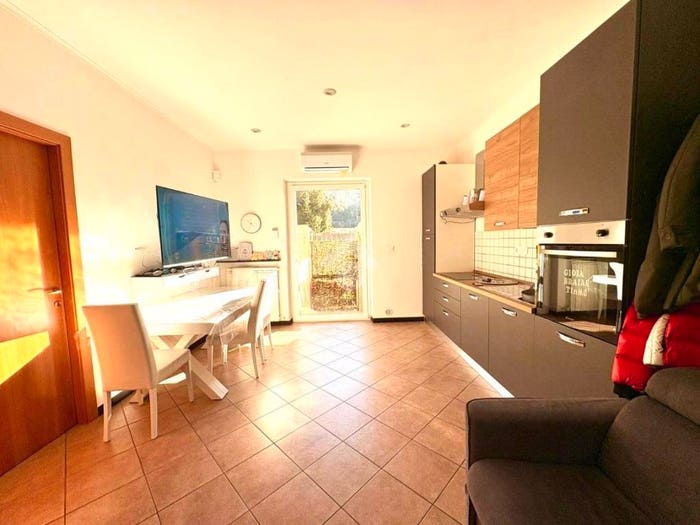 Appartamento trilocale in vendita in Vittorio veneto, Centro, Mignanego