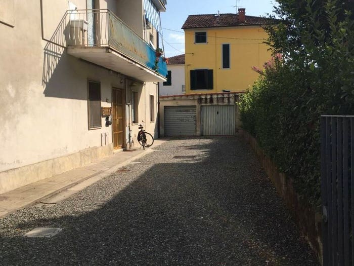 Appartamento con 5 locali in vendita in Via Don Giovanni Minzoni, Sant'Anna, Lucca