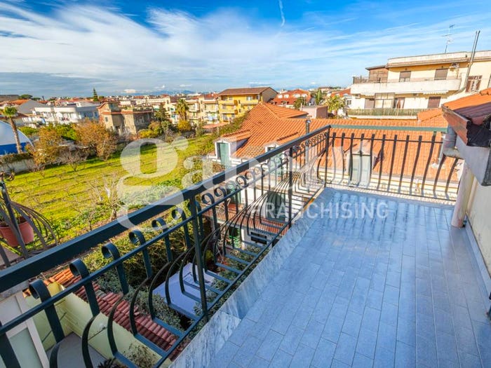 Casa trilocale in vendita in Corso Italia C, Centro, Mugnano di Napoli