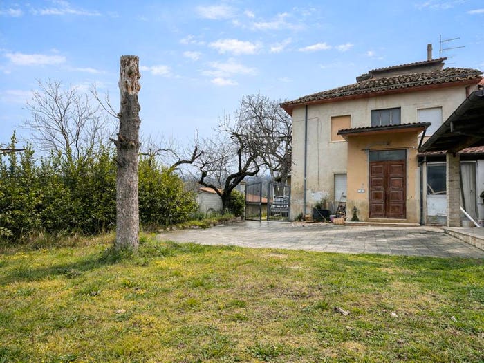 Casa con 6 locali in vendita in Frazione Morignano, Ascoli Piceno