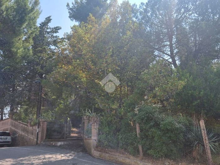 Casa quadrilocale in vendita in Via Padre Carlo Orazi, Centro, Castorano