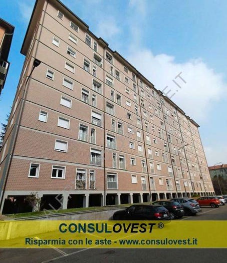 Appartamento quadrilocale in vendita in Via Camillo Giussani, Tre Castelli Faenza, Milano