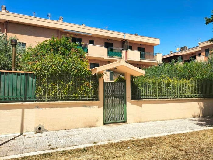 Casa quadrilocale in vendita in Via Francesco Paolo Colecchia, Comparto Biccari, Foggia