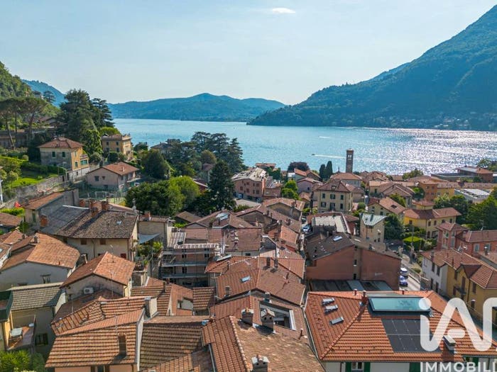 Casa con 6 locali in vendita in Via Santa Croce, Centro, Torno